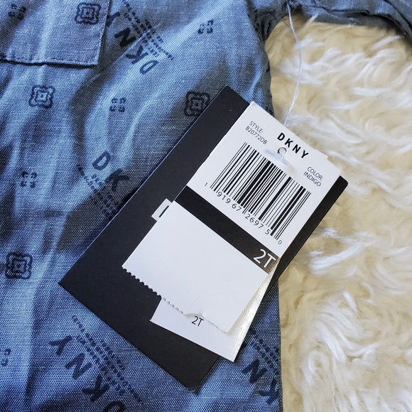 NWT DKNY shirt - Picture 6 of 9